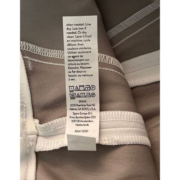 Spanx 20375 Sz Large On the Go 6" Shorts Classic White Silver Lining Technology - Picture 9 of 16